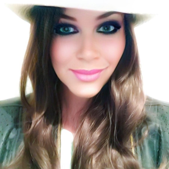 Meet your Posher, Rachael - Picture 7 of 8